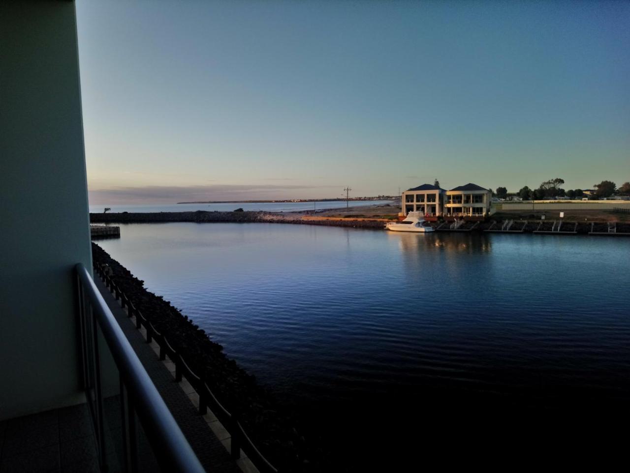 Wallaroo Marina Executive Apartments Esterno foto